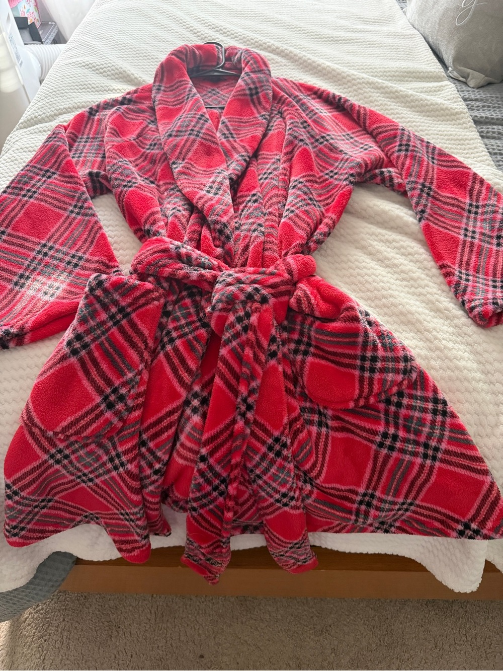 Cozy Women's Victoria’s Secret XL/XXL Red Plaid Fleece Robe